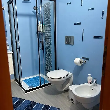 Cozy With Sea View In - 80 M² Apartment