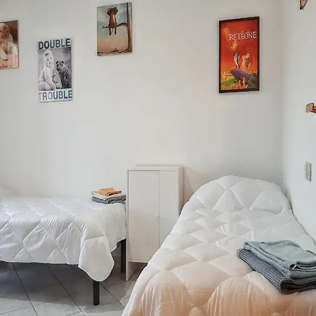 Cozy With Sea View In 80 M² Apartment Olbia