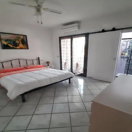 Apartment Cozy With Sea View In 80 M²