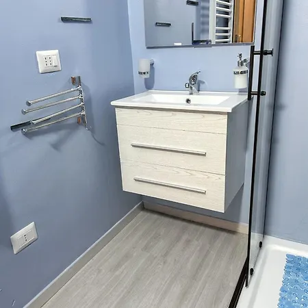 Cozy With Sea View In 80 M²