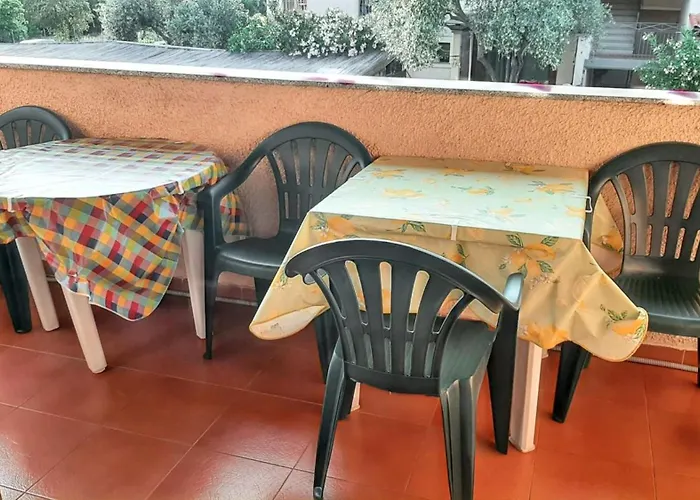 Cozy With Sea View In - 80 M² Apartman Olbia